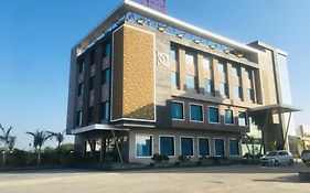 Golden Oasis Hotel