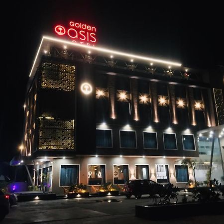 Golden Oasis Hotel Mahesana Exterior photo